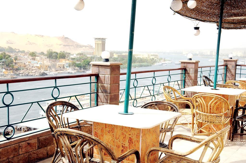 Nile Hotel Assuan Exterior foto